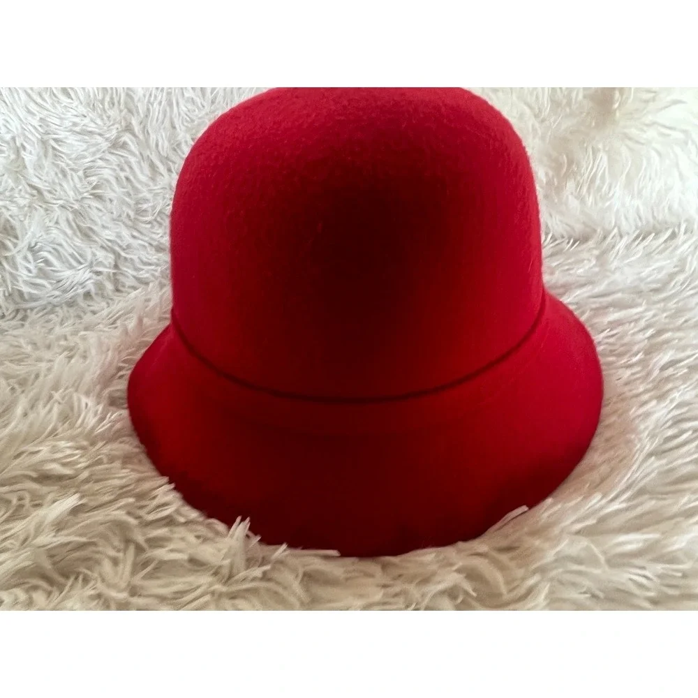Vintage Betmar‎ Cloche Hat Red Wool Bow 1920s Flapper Style Theater Costume